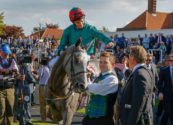 Shamardal’s Lumiere Hangs Tough In the Cheveley Park