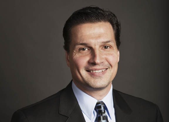 Olczyk Looks to Light Lamp with Ray’s the Bar
