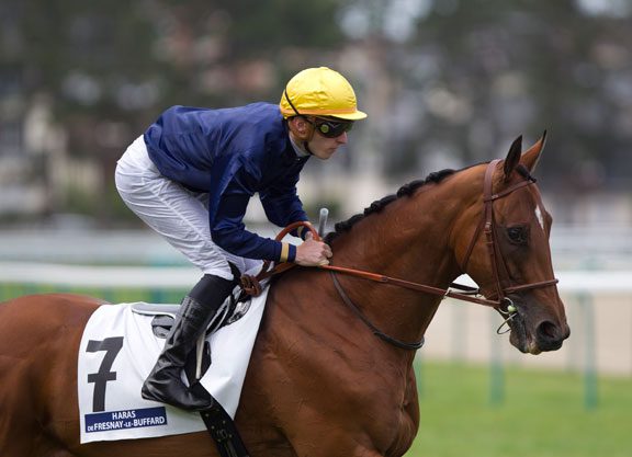 Snug Sun Chariot Win For Danehill Dancer’s Esoterique