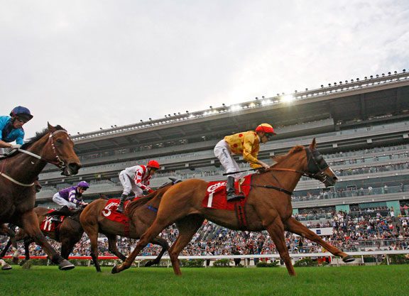 Gold-Fun Too Classy in Jockey Club Sprint