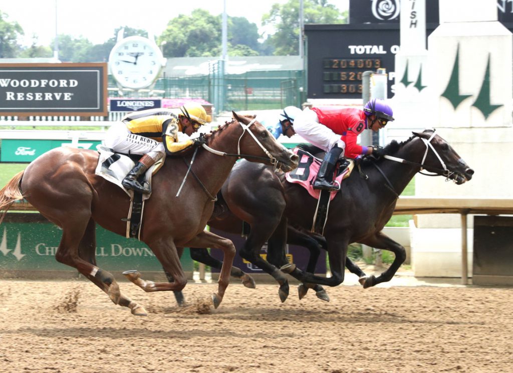 Papa Ken wins at Churchill Downs