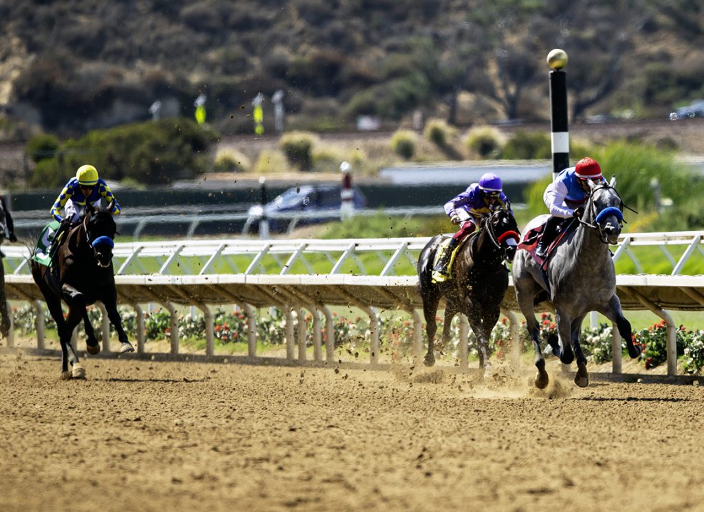 Brant romps on debut at Del Mar