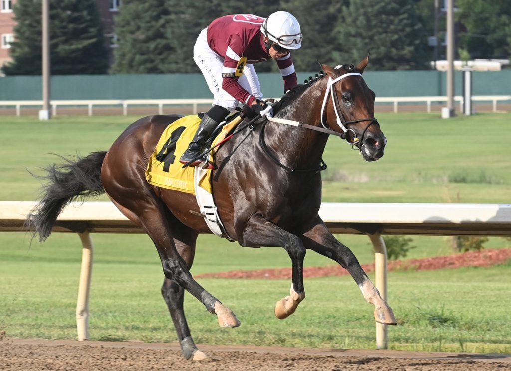 Magnitude romps in Iowa Derby