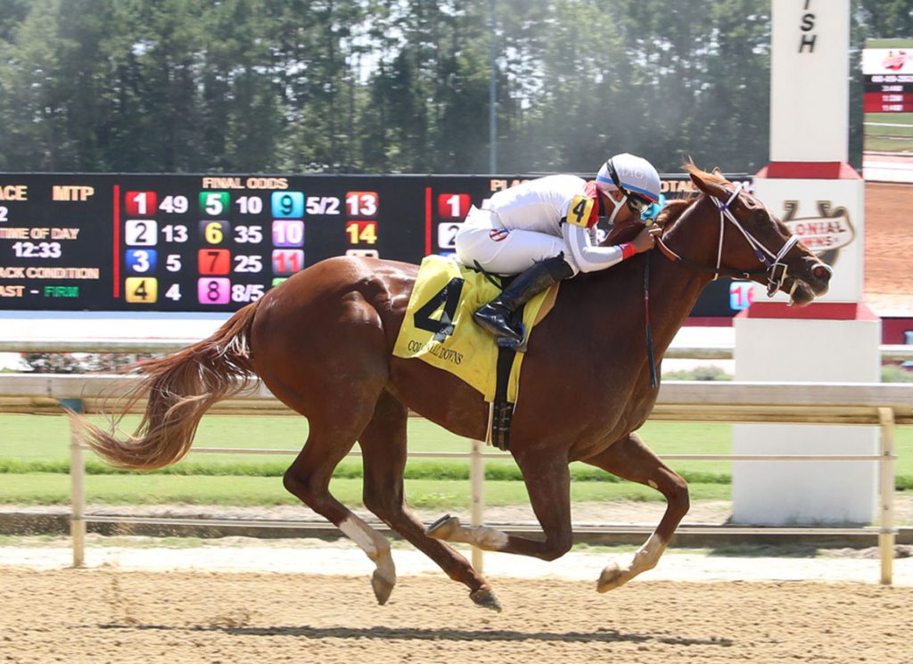 Nothing Personal wins debut at Colonial