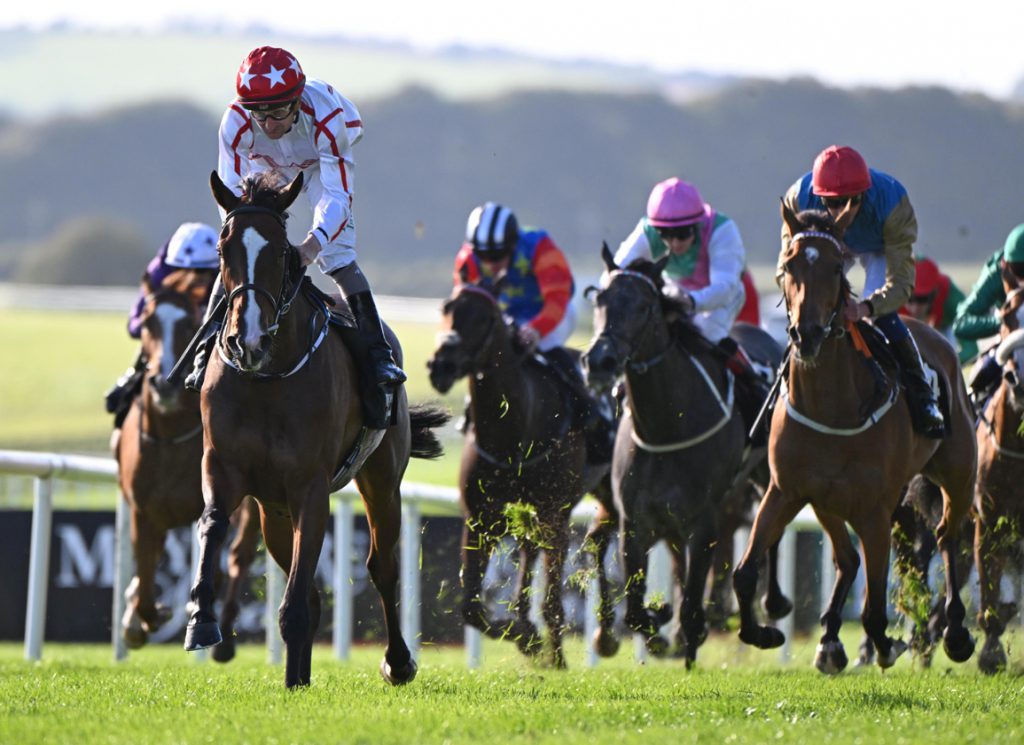 Barnavara winning at The Curragh